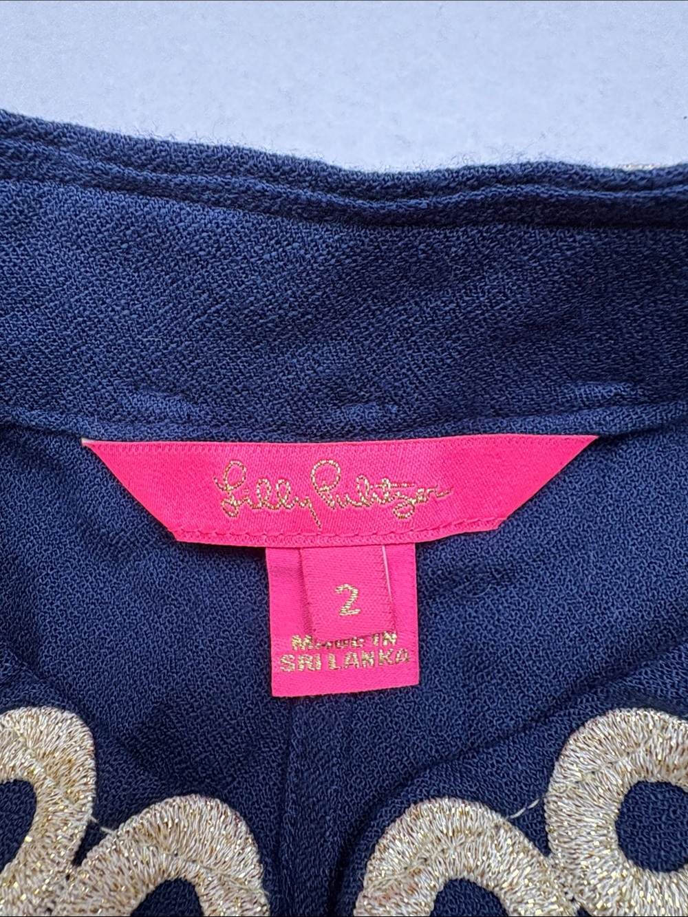 Lilly Pulitzer size 2 Navy Sleeveless Shift Dress xs Gold Decorative Placket - Picture 3 of 10